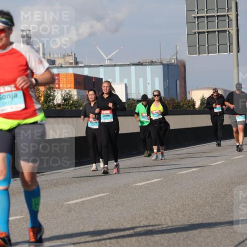03.10.2025 - Köhlbrandbrückenlauf Luisa Fischer http://msf.ph/oto/8986048 03.10.2025 11:18:36 Position 3  meine-sportfotos.de