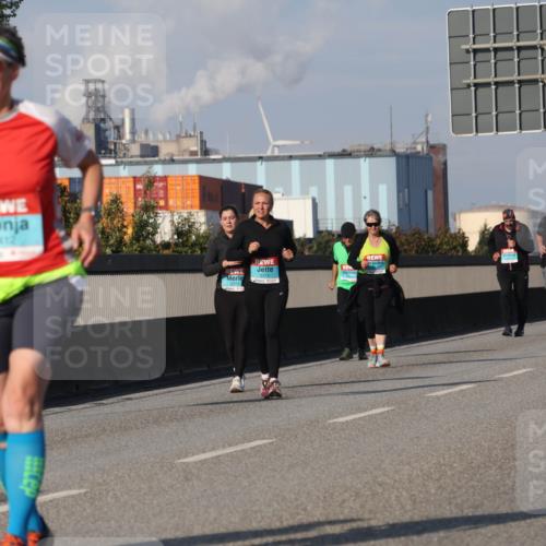03.10.2025 - Köhlbrandbrückenlauf Luisa Fischer http://msf.ph/oto/8986050 03.10.2025 11:18:36 Position 3 3412, 3374 meine-sportfotos.de