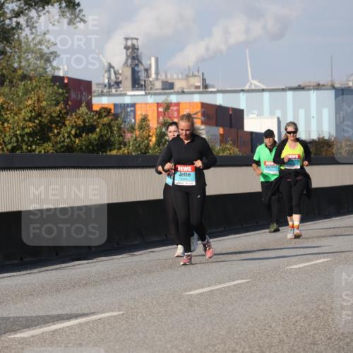 03.10.2025 - Köhlbrandbrückenlauf Luisa Fischer http://msf.ph/oto/8986062 03.10.2025 11:18:38 Position 3 3374 meine-sportfotos.de