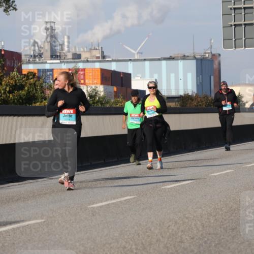 03.10.2025 - Köhlbrandbrückenlauf Luisa Fischer http://msf.ph/oto/8986067 03.10.2025 11:18:39 Position 3 3374, 3456 meine-sportfotos.de