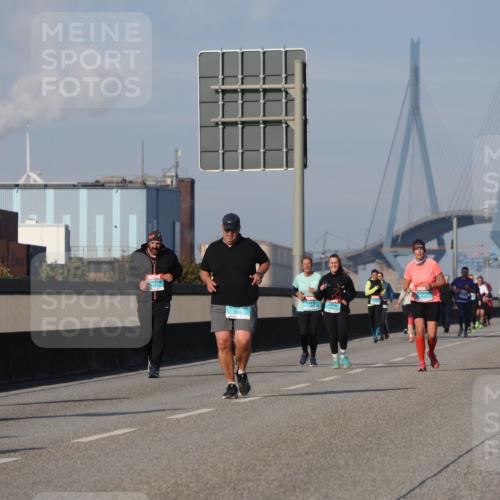 03.10.2025 - Köhlbrandbrückenlauf Luisa Fischer http://msf.ph/oto/8986085 03.10.2025 11:18:42 Position 3  meine-sportfotos.de