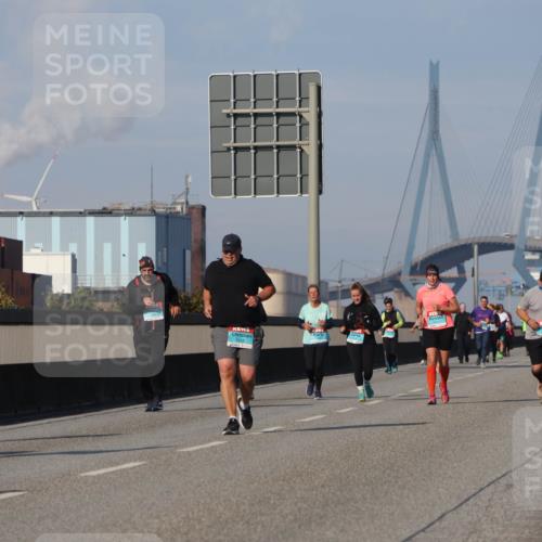 03.10.2025 - Köhlbrandbrückenlauf Luisa Fischer http://msf.ph/oto/8986088 03.10.2025 11:18:43 Position 3  meine-sportfotos.de