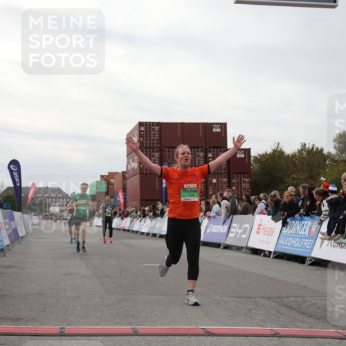 03.10.2025 - Köhlbrandbrückenlauf Yannick Fuchs http://msf.ph/oto/8986090 03.10.2025 15:58:22 Ziel 7095, 7096, 7104, 9340, 9659 meine-sportfotos.de