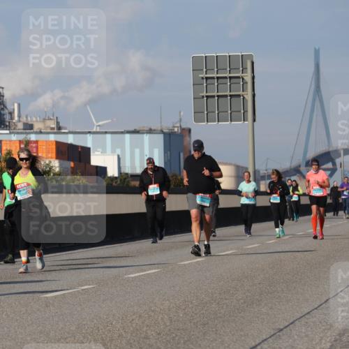 03.10.2025 - Köhlbrandbrückenlauf Luisa Fischer http://msf.ph/oto/8986092 03.10.2025 11:18:43 Position 3  meine-sportfotos.de