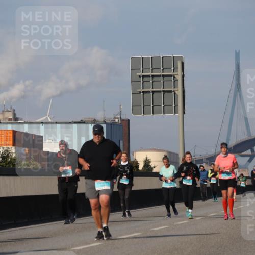 03.10.2025 - Köhlbrandbrückenlauf Luisa Fischer http://msf.ph/oto/8986107 03.10.2025 11:18:46 Position 3 7, 3319 meine-sportfotos.de