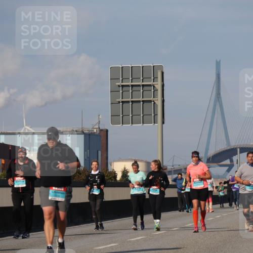 03.10.2025 - Köhlbrandbrückenlauf Luisa Fischer http://msf.ph/oto/8986114 03.10.2025 11:18:47 Position 3 1518, 3319 meine-sportfotos.de
