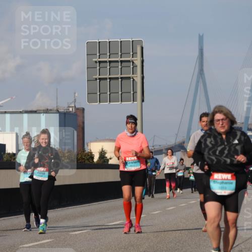 03.10.2025 - Köhlbrandbrückenlauf Luisa Fischer http://msf.ph/oto/8986155 03.10.2025 11:18:54 Position 3  meine-sportfotos.de