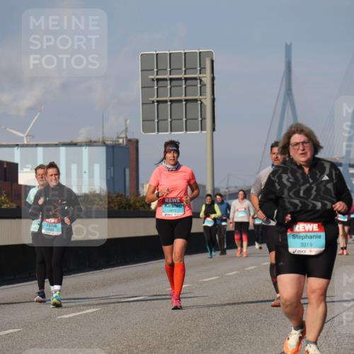 03.10.2025 - Köhlbrandbrückenlauf Luisa Fischer http://msf.ph/oto/8986161 03.10.2025 11:18:55 Position 3 2923, 2612, 3319 meine-sportfotos.de