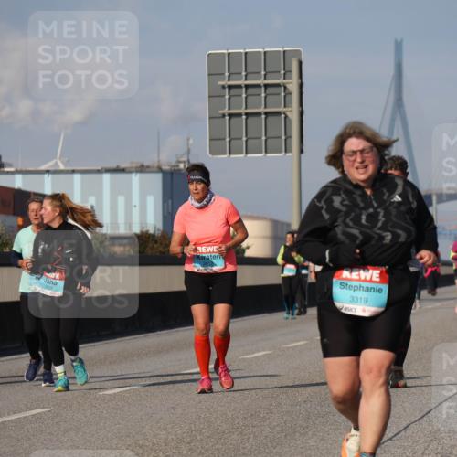 03.10.2025 - Köhlbrandbrückenlauf Luisa Fischer http://msf.ph/oto/8986170 03.10.2025 11:18:57 Position 3 3319 meine-sportfotos.de