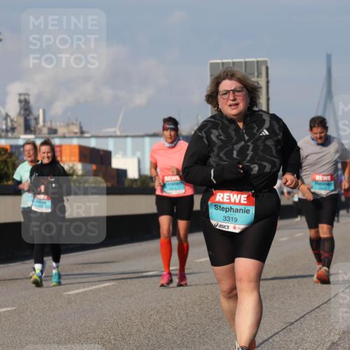 03.10.2025 - Köhlbrandbrückenlauf Luisa Fischer http://msf.ph/oto/8986183 03.10.2025 11:18:59 Position 3 3319 meine-sportfotos.de