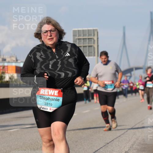 03.10.2025 - Köhlbrandbrückenlauf Luisa Fischer http://msf.ph/oto/8986192 03.10.2025 11:19:00 Position 3 3319 meine-sportfotos.de