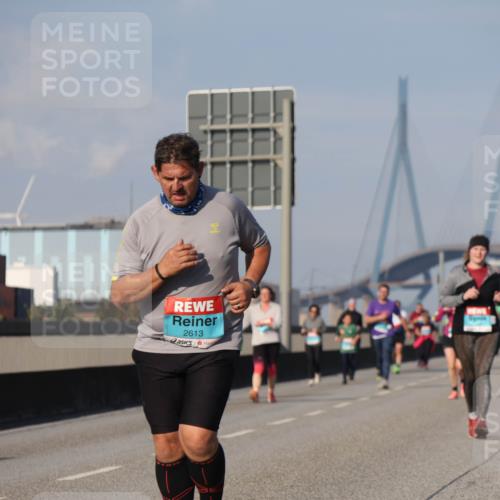 03.10.2025 - Köhlbrandbrückenlauf Luisa Fischer http://msf.ph/oto/8986205 03.10.2025 11:19:02 Position 3 2612, 2613 meine-sportfotos.de