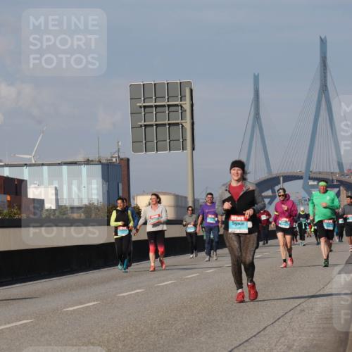 03.10.2025 - Köhlbrandbrückenlauf Luisa Fischer http://msf.ph/oto/8986230 03.10.2025 11:19:06 Position 3  meine-sportfotos.de