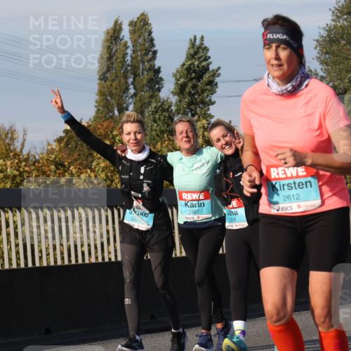 03.10.2025 - Köhlbrandbrückenlauf Luisa Fischer http://msf.ph/oto/8986237 03.10.2025 11:19:07 Position 3 2920, 2927, 2612, 2926 meine-sportfotos.de
