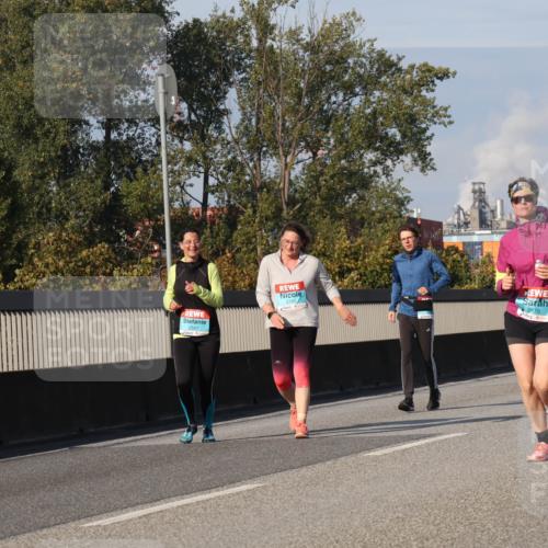 03.10.2025 - Köhlbrandbrückenlauf Luisa Fischer http://msf.ph/oto/8986292 03.10.2025 11:19:23 Position 3 2199, 2479 meine-sportfotos.de