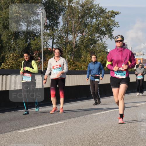 03.10.2025 - Köhlbrandbrückenlauf Luisa Fischer http://msf.ph/oto/8986298 03.10.2025 11:19:24 Position 3 2547, 2199, 2479, 2839 meine-sportfotos.de