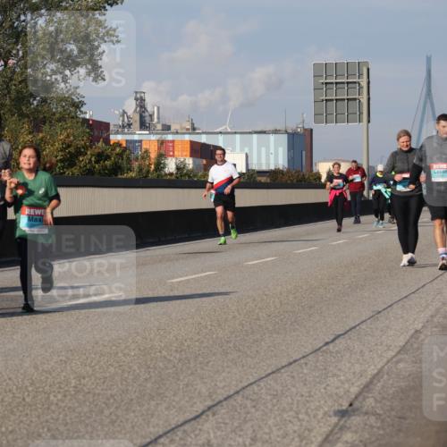 03.10.2025 - Köhlbrandbrückenlauf Luisa Fischer http://msf.ph/oto/8986345 03.10.2025 11:19:32 Position 3  meine-sportfotos.de