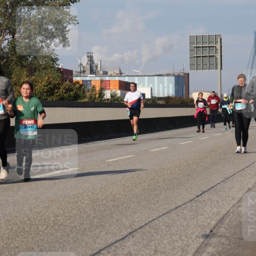 03.10.2025 - Köhlbrandbrückenlauf Luisa Fischer http://msf.ph/oto/8986347 03.10.2025 11:19:32 Position 3 2899 meine-sportfotos.de
