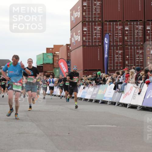 03.10.2025 - Köhlbrandbrückenlauf Yannick Fuchs http://msf.ph/oto/8986369 03.10.2025 15:58:41 Ziel 7017, 7081, 7176, 7182, 7737, 9187, 9582 meine-sportfotos.de