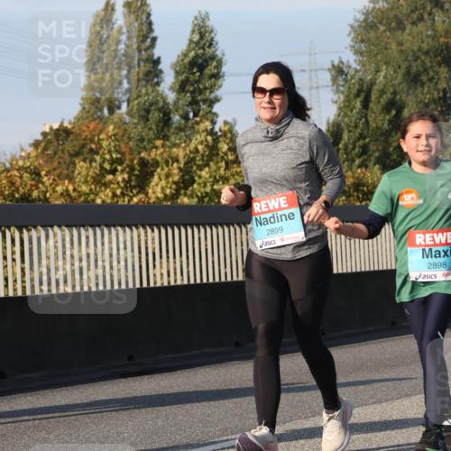 03.10.2025 - Köhlbrandbrückenlauf Luisa Fischer http://msf.ph/oto/8986370 03.10.2025 11:19:36 Position 3 2899, 2898 meine-sportfotos.de
