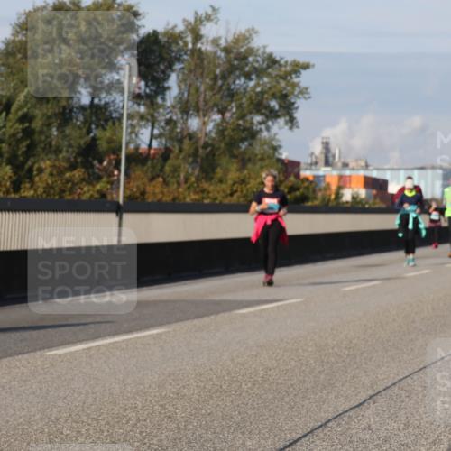 03.10.2025 - Köhlbrandbrückenlauf Luisa Fischer http://msf.ph/oto/8986390 03.10.2025 11:19:45 Position 3  meine-sportfotos.de