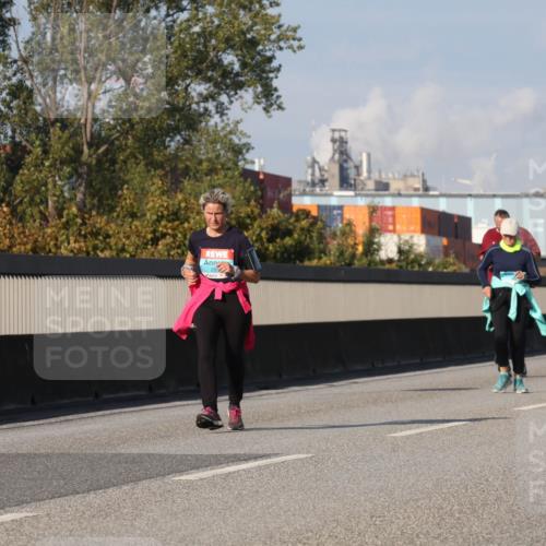 03.10.2025 - Köhlbrandbrückenlauf Luisa Fischer http://msf.ph/oto/8986393 03.10.2025 11:19:45 Position 3  meine-sportfotos.de
