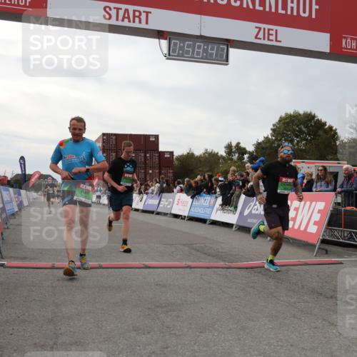 03.10.2025 - Köhlbrandbrückenlauf Yannick Fuchs http://msf.ph/oto/8986406 03.10.2025 15:58:45 Ziel 7017, 7081, 7101, 7117, 7176, 7182, 7244, 7737, 9086, 9187, 9512, 9582 meine-sportfotos.de