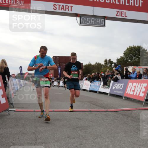 03.10.2025 - Köhlbrandbrückenlauf Yannick Fuchs http://msf.ph/oto/8986416 03.10.2025 15:58:46 Ziel 7017, 7081, 7101, 7117, 7120, 7176, 7182, 7244, 7737, 9086, 9186, 9187, 9512, 9582 meine-sportfotos.de