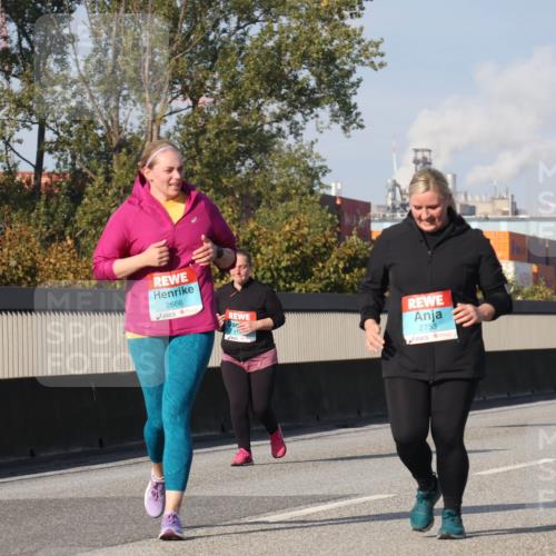 03.10.2025 - Köhlbrandbrückenlauf Luisa Fischer http://msf.ph/oto/8986428 03.10.2025 11:20:02 Position 3 2666, 2753 meine-sportfotos.de