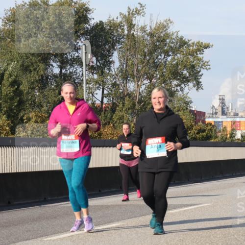 03.10.2025 - Köhlbrandbrückenlauf Luisa Fischer http://msf.ph/oto/8986438 03.10.2025 11:20:04 Position 3 2666 meine-sportfotos.de