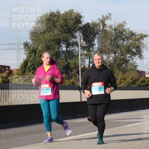 03.10.2025 - Köhlbrandbrückenlauf Luisa Fischer http://msf.ph/oto/8986442 03.10.2025 11:20:05 Position 3  meine-sportfotos.de