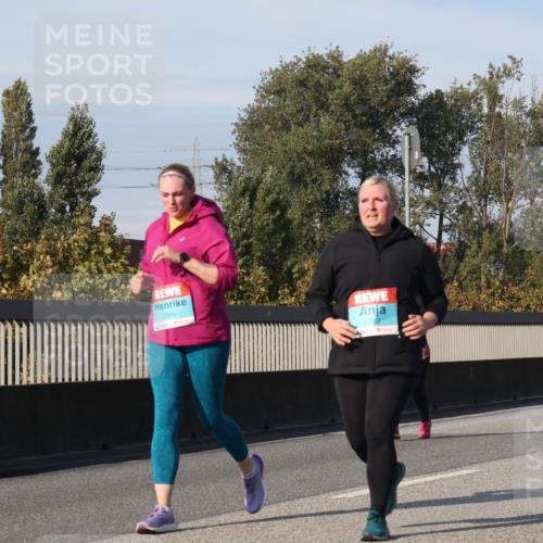 03.10.2025 - Köhlbrandbrückenlauf Luisa Fischer http://msf.ph/oto/8986447 03.10.2025 11:20:05 Position 3 2666, 2753 meine-sportfotos.de