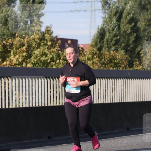 03.10.2025 - Köhlbrandbrückenlauf Luisa Fischer http://msf.ph/oto/8986452 03.10.2025 11:20:08 Position 3 3131 meine-sportfotos.de