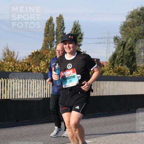03.10.2025 - Köhlbrandbrückenlauf Luisa Fischer http://msf.ph/oto/8986464 03.10.2025 11:20:24 Position 3 2042 meine-sportfotos.de