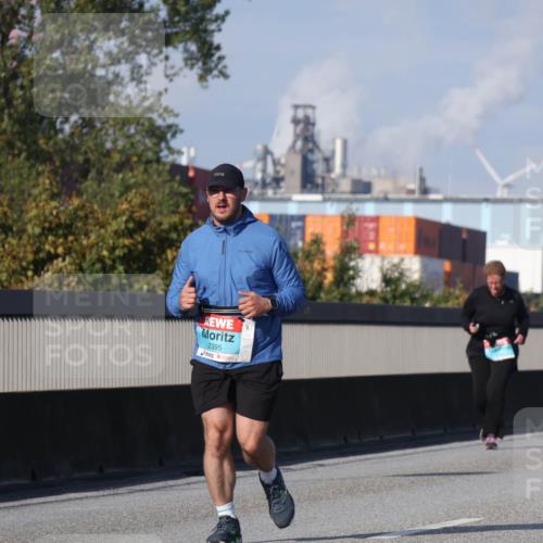 03.10.2025 - Köhlbrandbrückenlauf Luisa Fischer http://msf.ph/oto/8986503 03.10.2025 11:20:32 Position 3 2395 meine-sportfotos.de