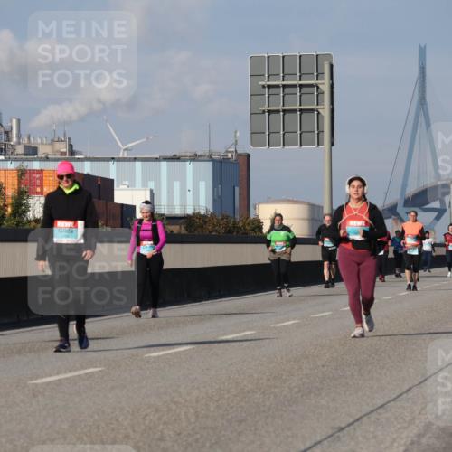 03.10.2025 - Köhlbrandbrückenlauf Luisa Fischer http://msf.ph/oto/8986599 03.10.2025 11:20:55 Position 3  meine-sportfotos.de