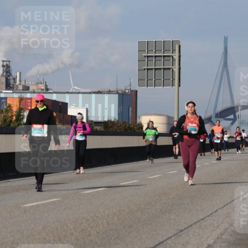 03.10.2025 - Köhlbrandbrückenlauf Luisa Fischer http://msf.ph/oto/8986602 03.10.2025 11:20:55 Position 3  meine-sportfotos.de