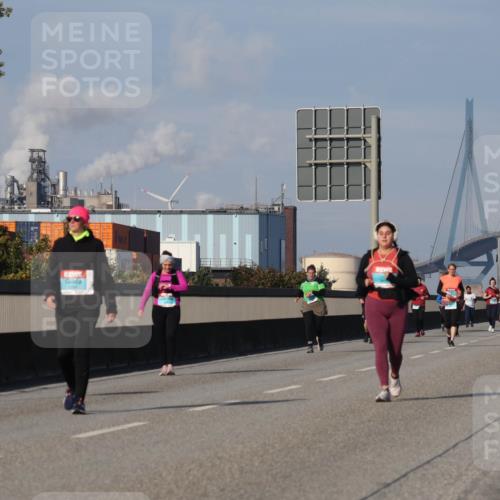 03.10.2025 - Köhlbrandbrückenlauf Luisa Fischer http://msf.ph/oto/8986607 03.10.2025 11:20:56 Position 3  meine-sportfotos.de