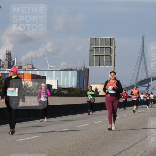 03.10.2025 - Köhlbrandbrückenlauf Luisa Fischer http://msf.ph/oto/8986612 03.10.2025 11:20:57 Position 3  meine-sportfotos.de