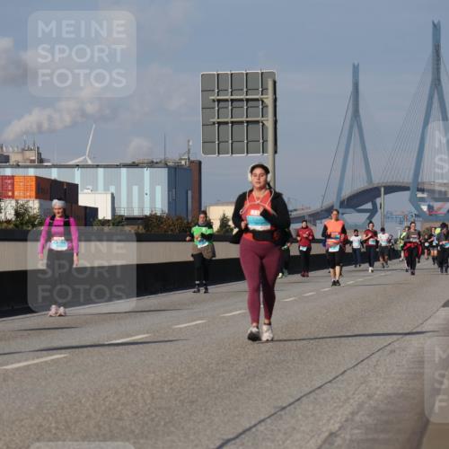 03.10.2025 - Köhlbrandbrückenlauf Luisa Fischer http://msf.ph/oto/8986615 03.10.2025 11:20:57 Position 3  meine-sportfotos.de