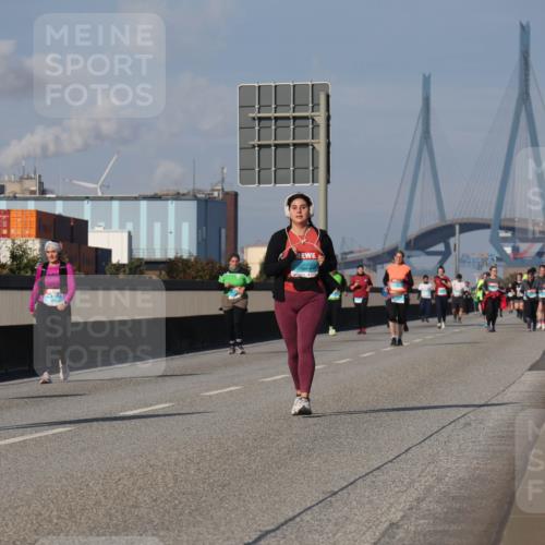 03.10.2025 - Köhlbrandbrückenlauf Luisa Fischer http://msf.ph/oto/8986616 03.10.2025 11:20:58 Position 3  meine-sportfotos.de