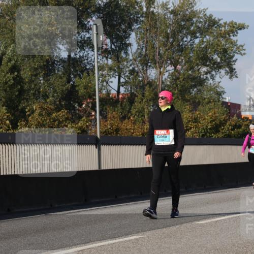 03.10.2025 - Köhlbrandbrückenlauf Luisa Fischer http://msf.ph/oto/8986642 03.10.2025 11:21:02 Position 3 2394 meine-sportfotos.de