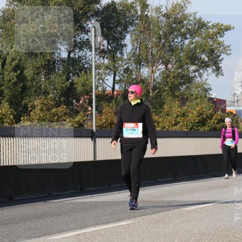 03.10.2025 - Köhlbrandbrückenlauf Luisa Fischer http://msf.ph/oto/8986646 03.10.2025 11:21:02 Position 3 2394 meine-sportfotos.de