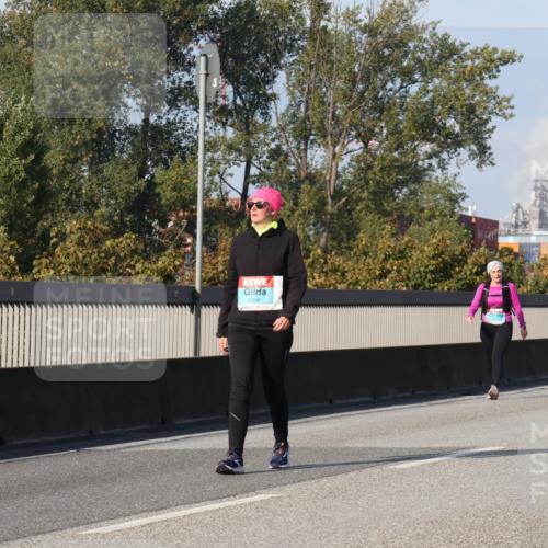 03.10.2025 - Köhlbrandbrückenlauf Luisa Fischer http://msf.ph/oto/8986649 03.10.2025 11:21:03 Position 3 2394 meine-sportfotos.de