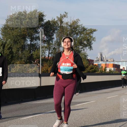 03.10.2025 - Köhlbrandbrückenlauf Luisa Fischer http://msf.ph/oto/8986665 03.10.2025 11:21:06 Position 3 2394, 3822 meine-sportfotos.de