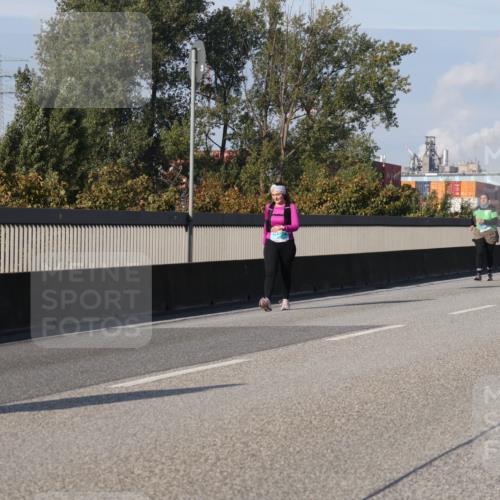 03.10.2025 - Köhlbrandbrückenlauf Luisa Fischer http://msf.ph/oto/8986679 03.10.2025 11:21:08 Position 3  meine-sportfotos.de