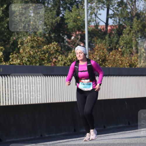 03.10.2025 - Köhlbrandbrückenlauf Luisa Fischer http://msf.ph/oto/8986692 03.10.2025 11:21:10 Position 3 2531 meine-sportfotos.de