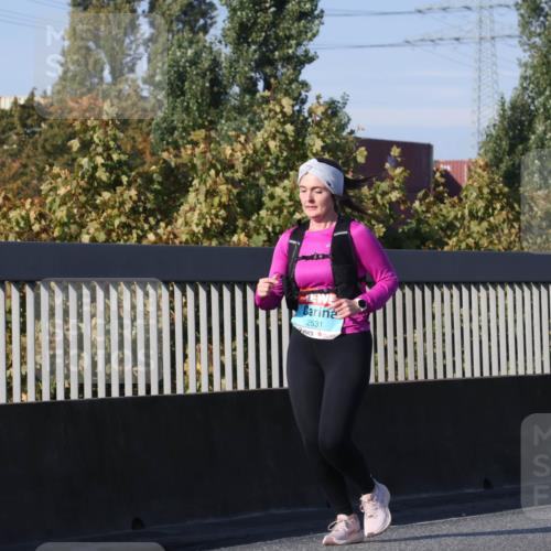 03.10.2025 - Köhlbrandbrückenlauf Luisa Fischer http://msf.ph/oto/8986709 03.10.2025 11:21:13 Position 3 2531 meine-sportfotos.de