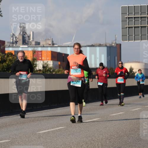 03.10.2025 - Köhlbrandbrückenlauf Luisa Fischer http://msf.ph/oto/8986719 03.10.2025 11:21:19 Position 3 2483, 2620 meine-sportfotos.de