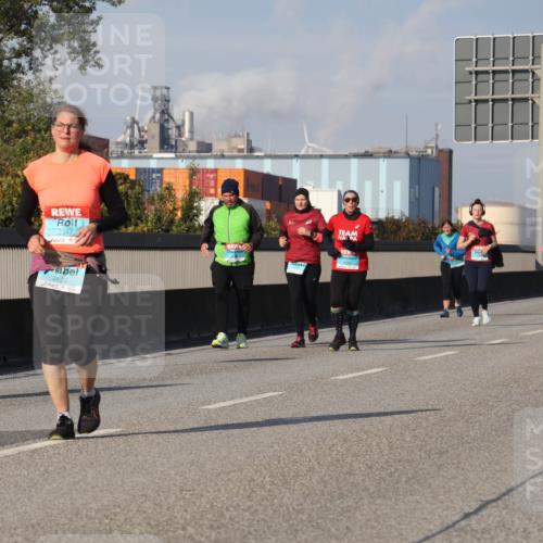 03.10.2025 - Köhlbrandbrückenlauf Luisa Fischer http://msf.ph/oto/8986749 03.10.2025 11:21:24 Position 3 2483, 2347, 2620 meine-sportfotos.de